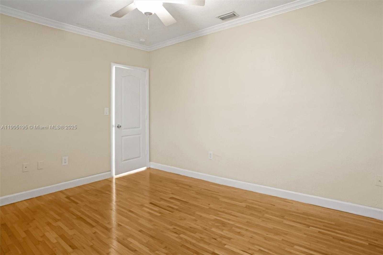 Small Image of 45 ANTILLA AVE #3K, Coral Gables Number 15