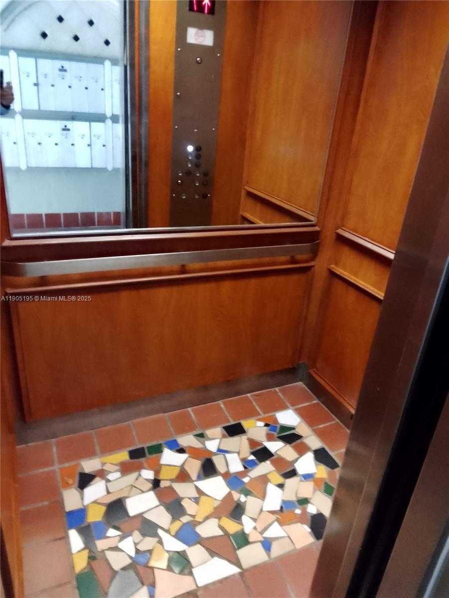 Small Image of 45 ANTILLA AVE #3K, Coral Gables Number 22