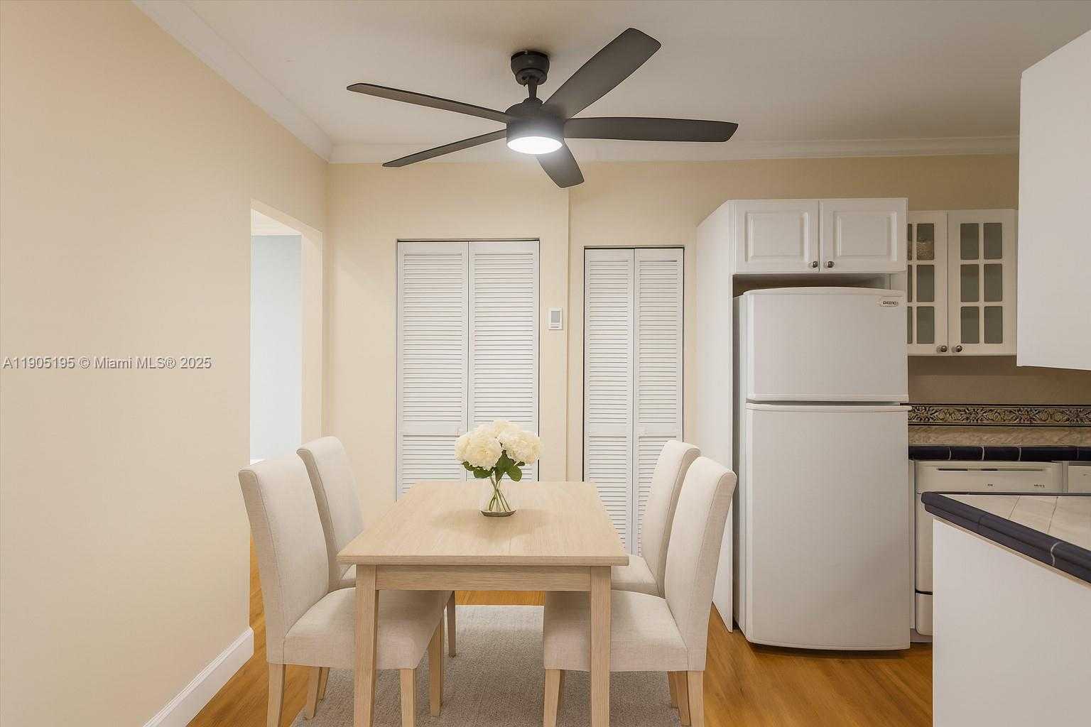 Small Image of 45 ANTILLA AVE #3K, Coral Gables Number 3