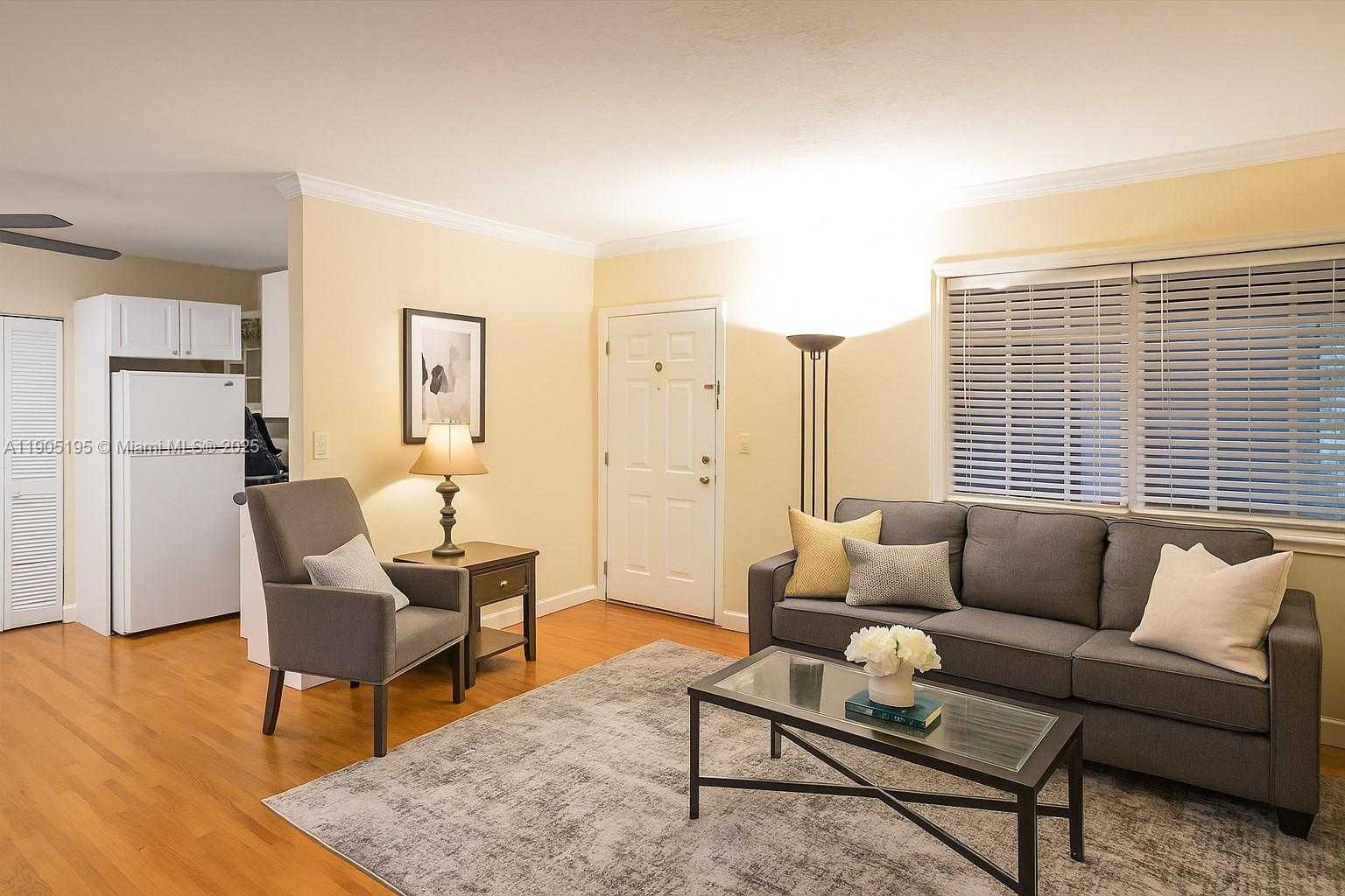 Small Image of 45 ANTILLA AVE #3K, Coral Gables Number 5