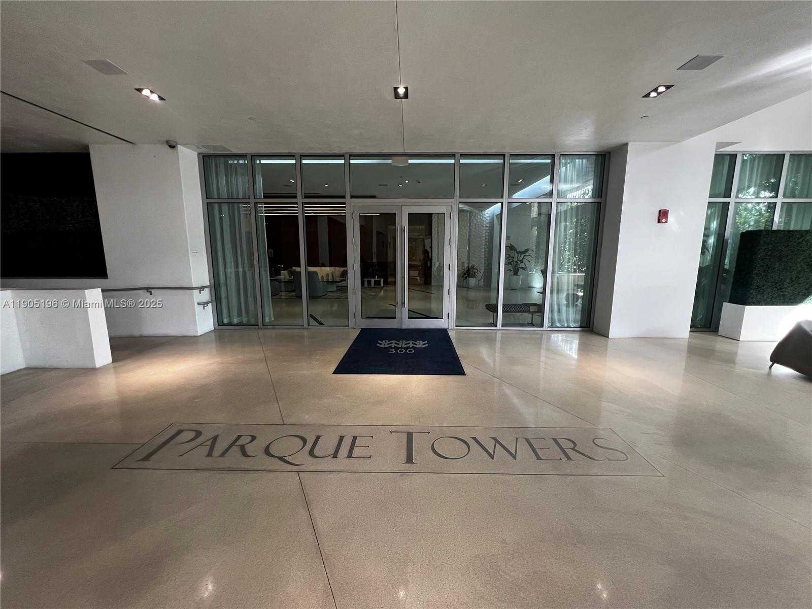 Imagen de Pequeño Objeto