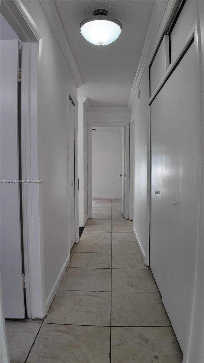 Small Image of 3326 FARRAGUT ST #6F, Hollywood Number 32
