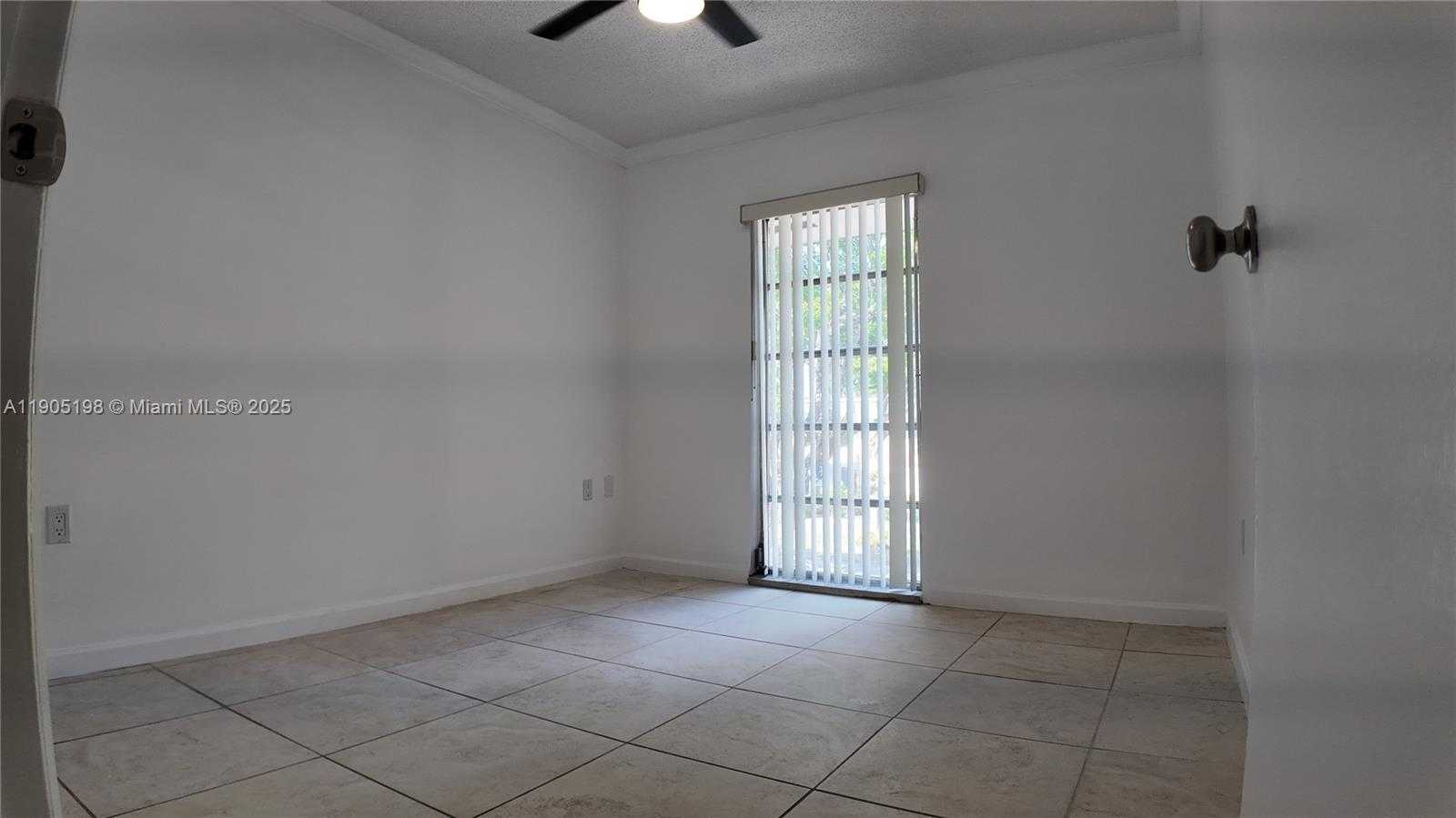 Small Image of 3326 FARRAGUT ST #6F, Hollywood Number 39