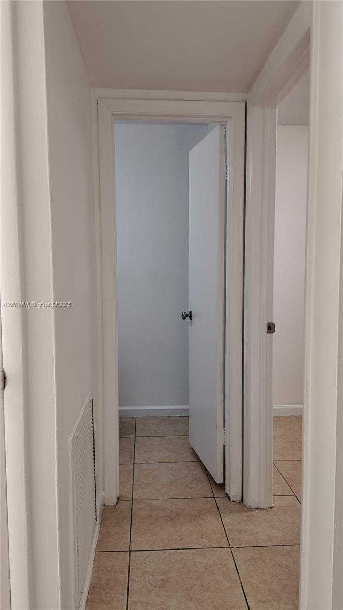 Small Image of 3326 FARRAGUT ST #6F, Hollywood Number 5