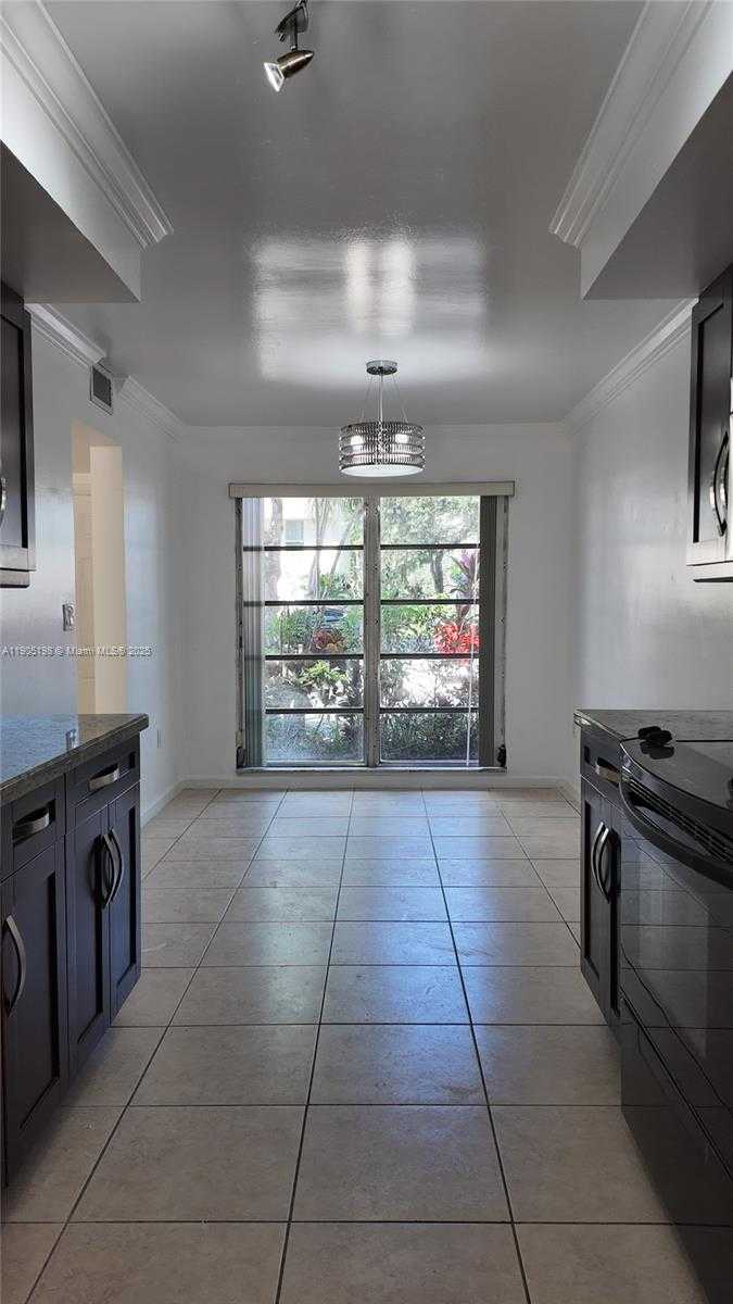 Small Image of 3326 FARRAGUT ST #6F, Hollywood Number 9