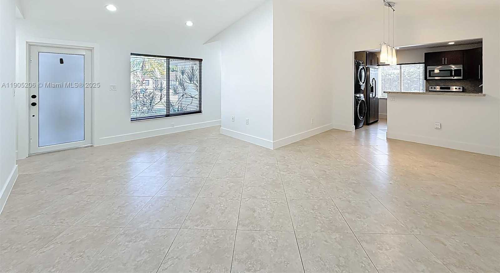 Small Image of 5874 NORTH WEST 199TH ST, Hialeah Number 18