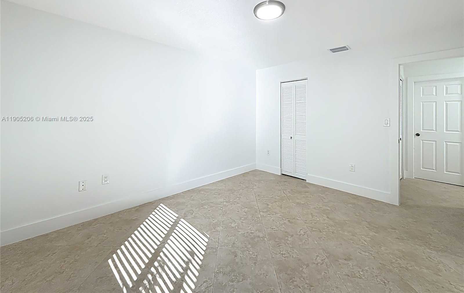 Small Image of 5874 NORTH WEST 199TH ST, Hialeah Number 25