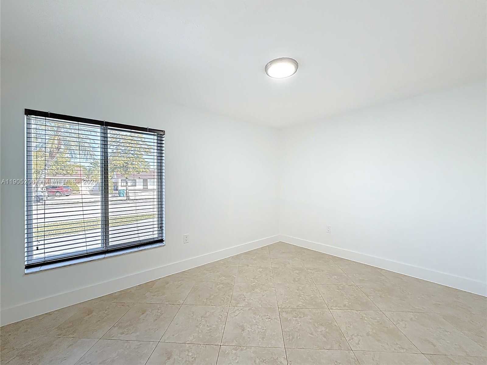 Small Image of 5874 NORTH WEST 199TH ST, Hialeah Number 32