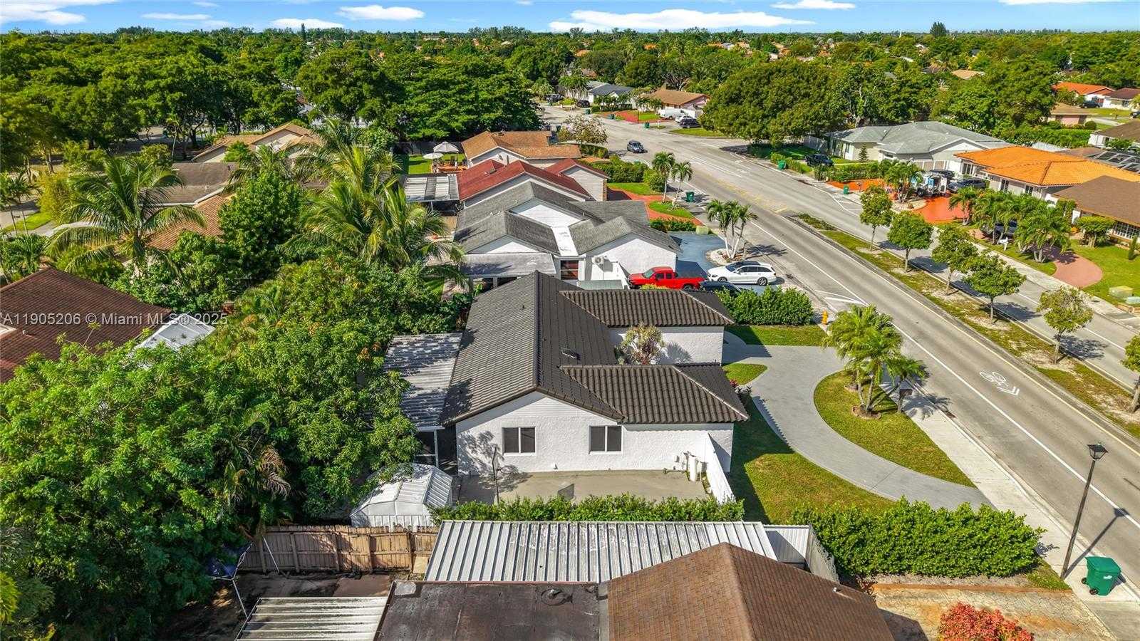 Small Image of 5874 NORTH WEST 199TH ST, Hialeah Number 44