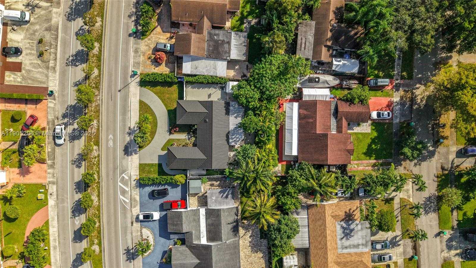 Small Image of 5874 NORTH WEST 199TH ST, Hialeah Number 47