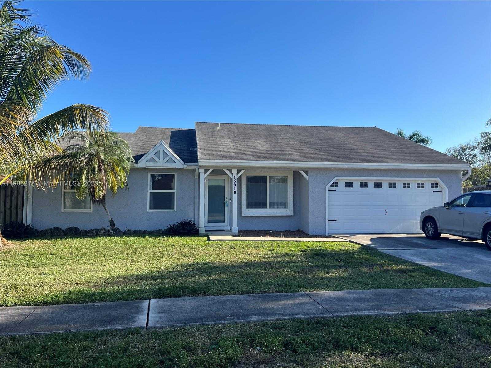 Small Image of 15916 EAST WIND CIR #1, Sunrise Number 10