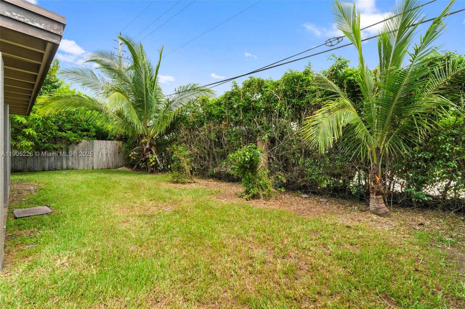 Small Image of 13383 SOUTH WEST 268TH TER #13383, Homestead Number 8