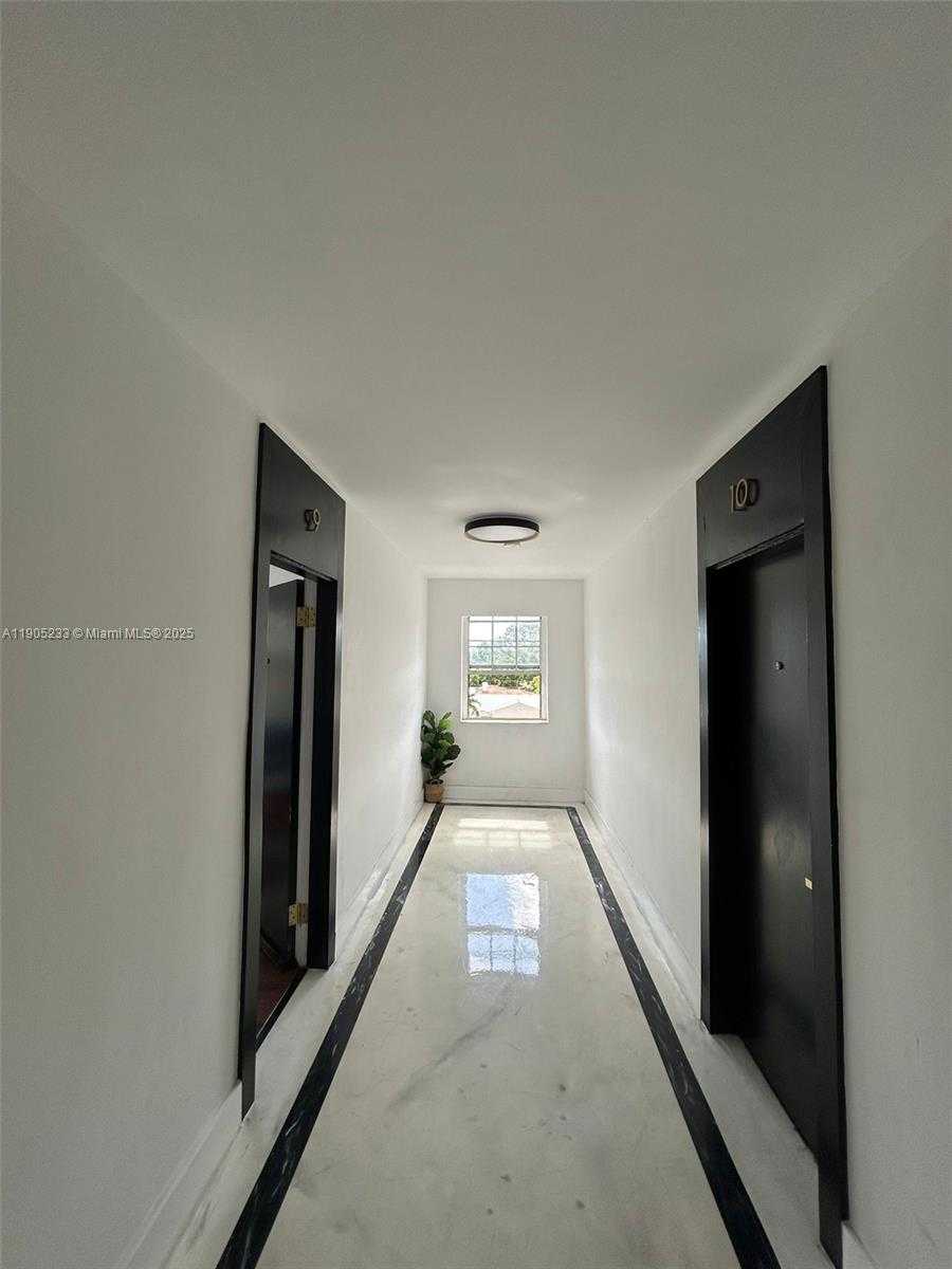 Small Image of 444 PONCE DE LEON BLVD #9, Coral Gables Number 12