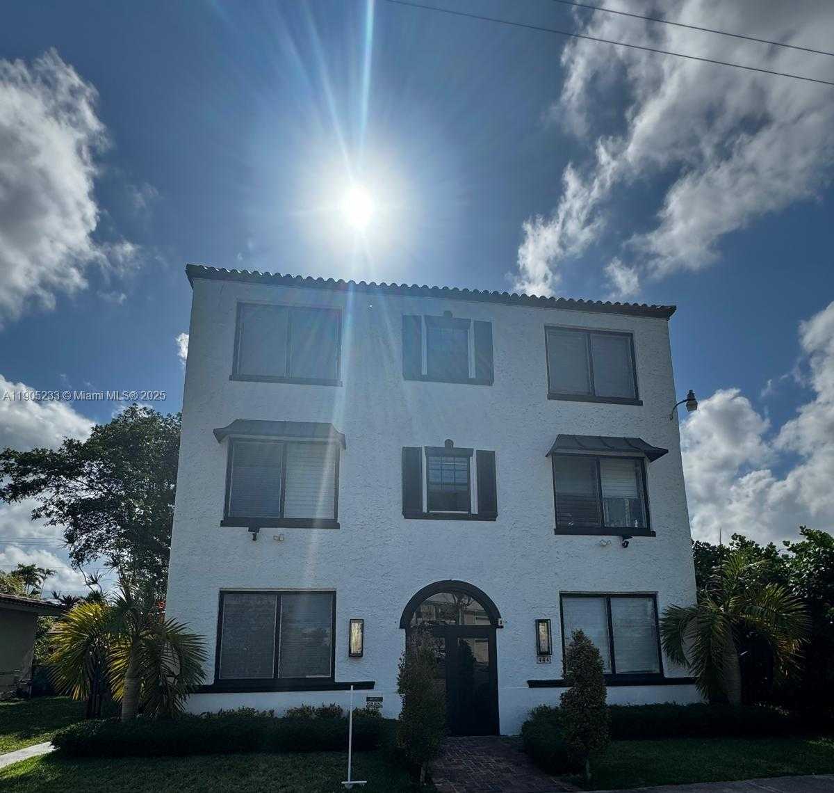 Small Image of 444 PONCE DE LEON BLVD #9, Coral Gables Number 14