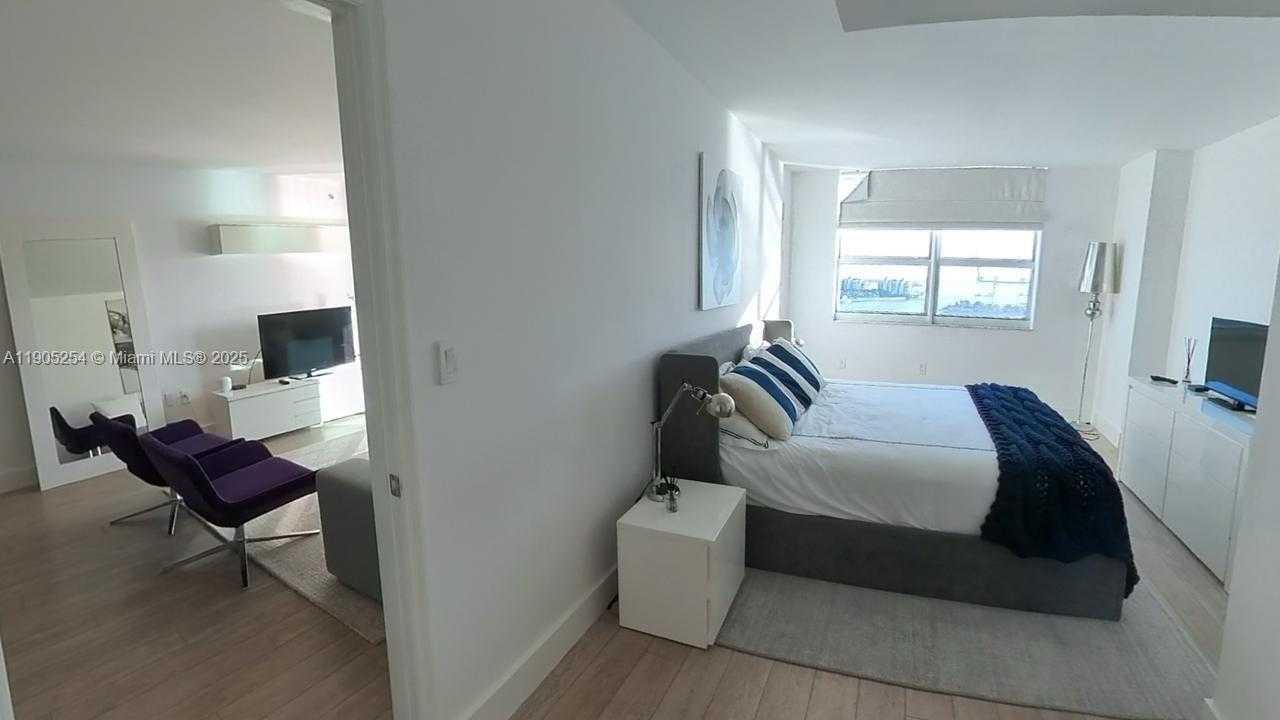Small Image of 90 ALTON RD #1804, Miami Beach Number 18
