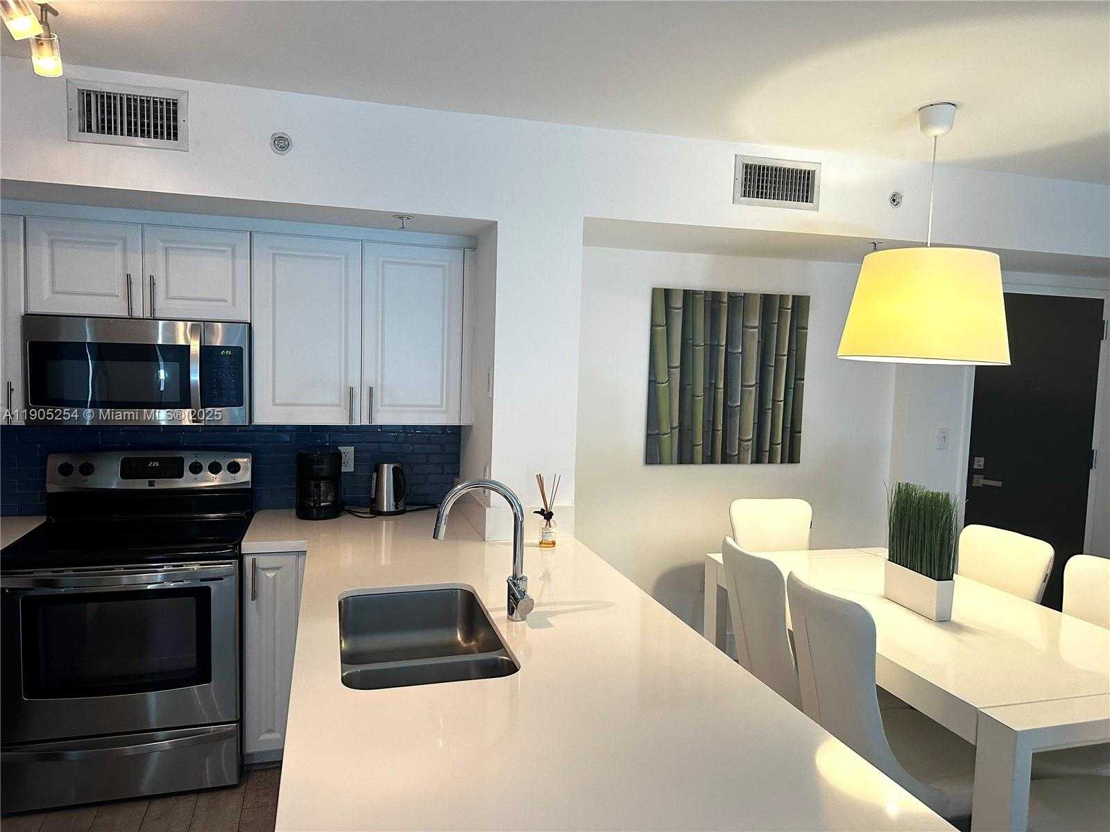 Small Image of 90 ALTON RD #1804, Miami Beach Number 9