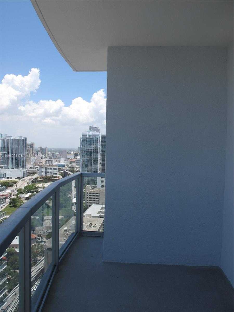 Small Image of 1060 BRICKELL AVE #3615, Miami Number 2