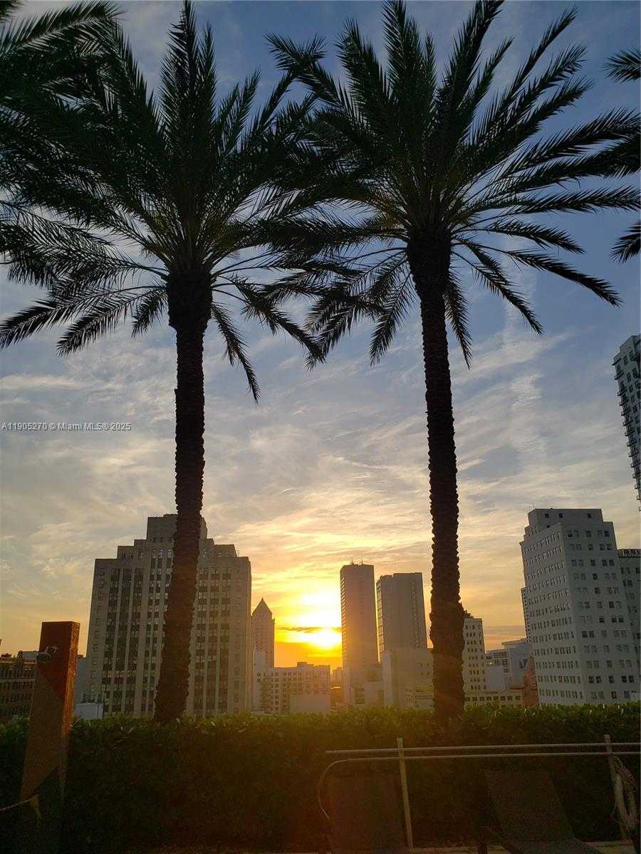 Small Image of 50 BISCAYNE BLVD #1809, Miami Number 13