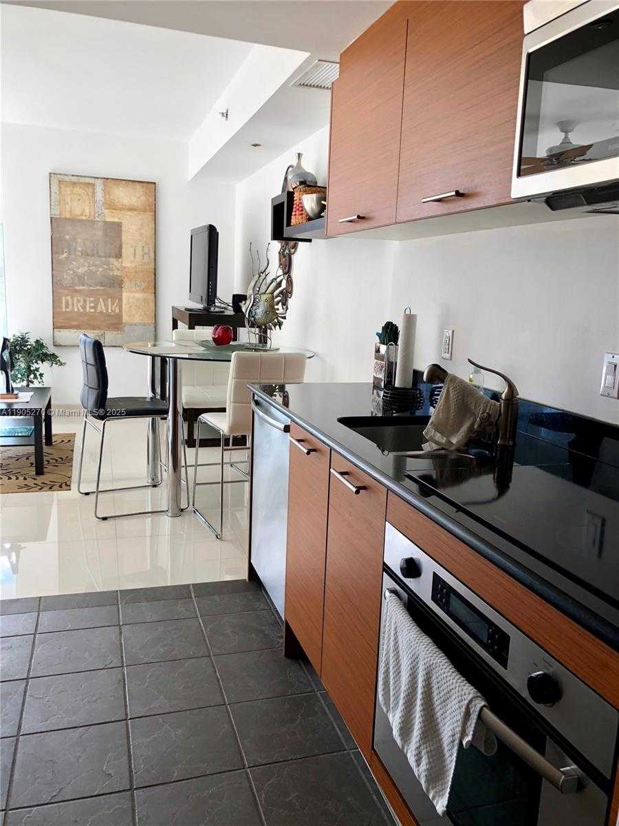 Small Image of 50 BISCAYNE BLVD #1809, Miami Number 5