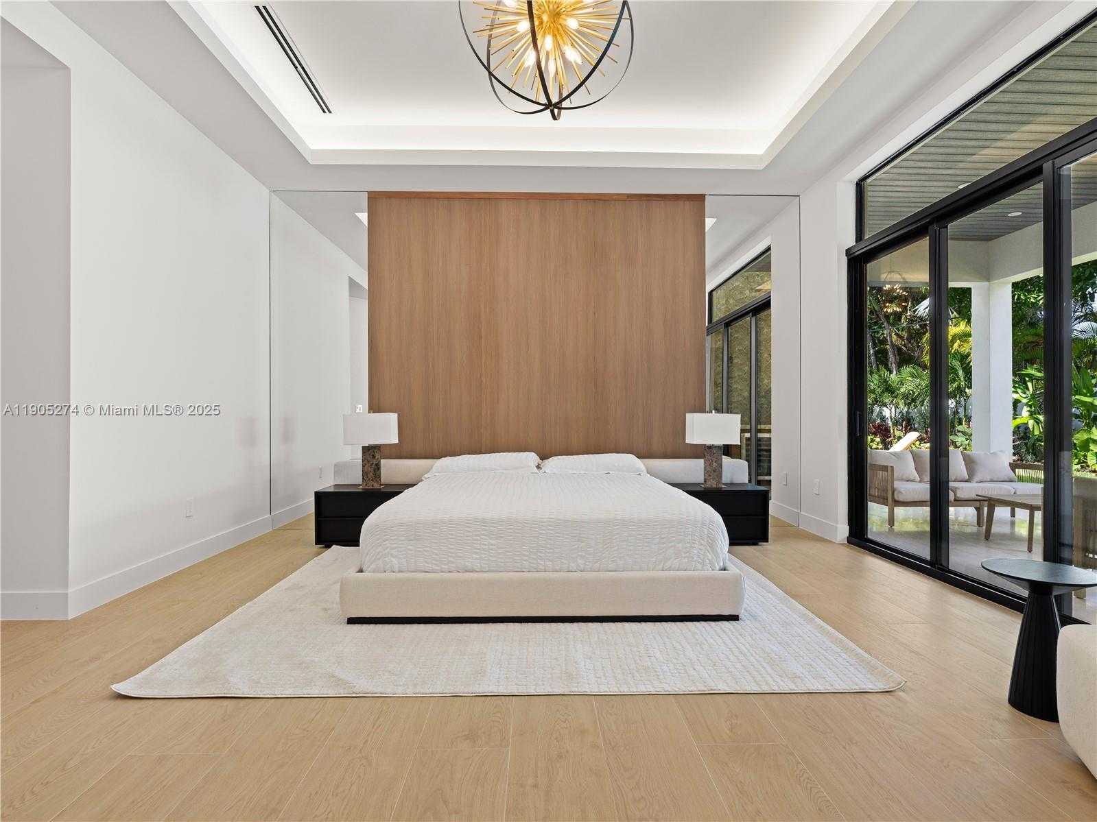 Small Image of 543 NORTH EAST 109TH ST, Miami Number 34