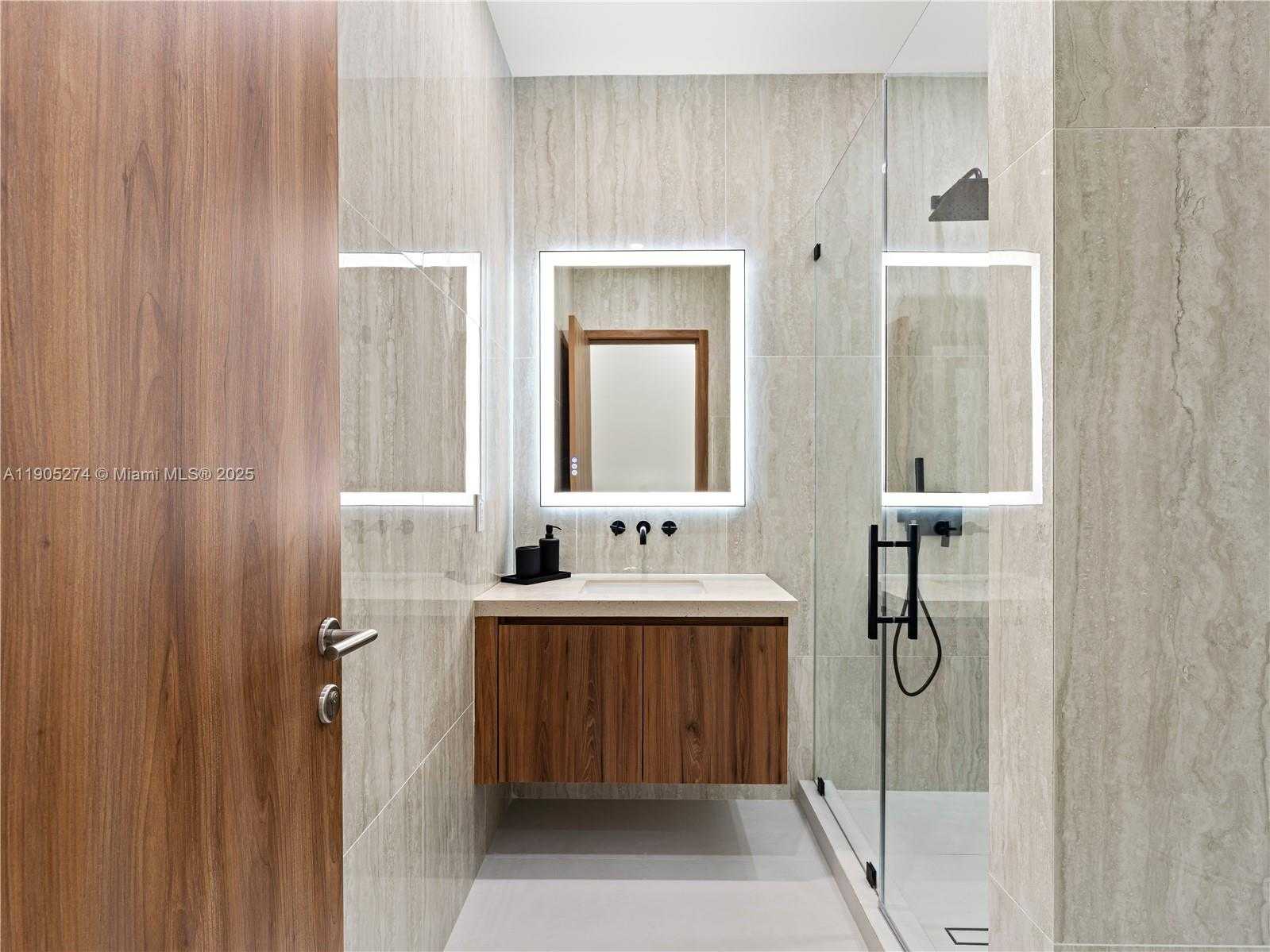 Small Image of 543 NORTH EAST 109TH ST, Miami Number 46