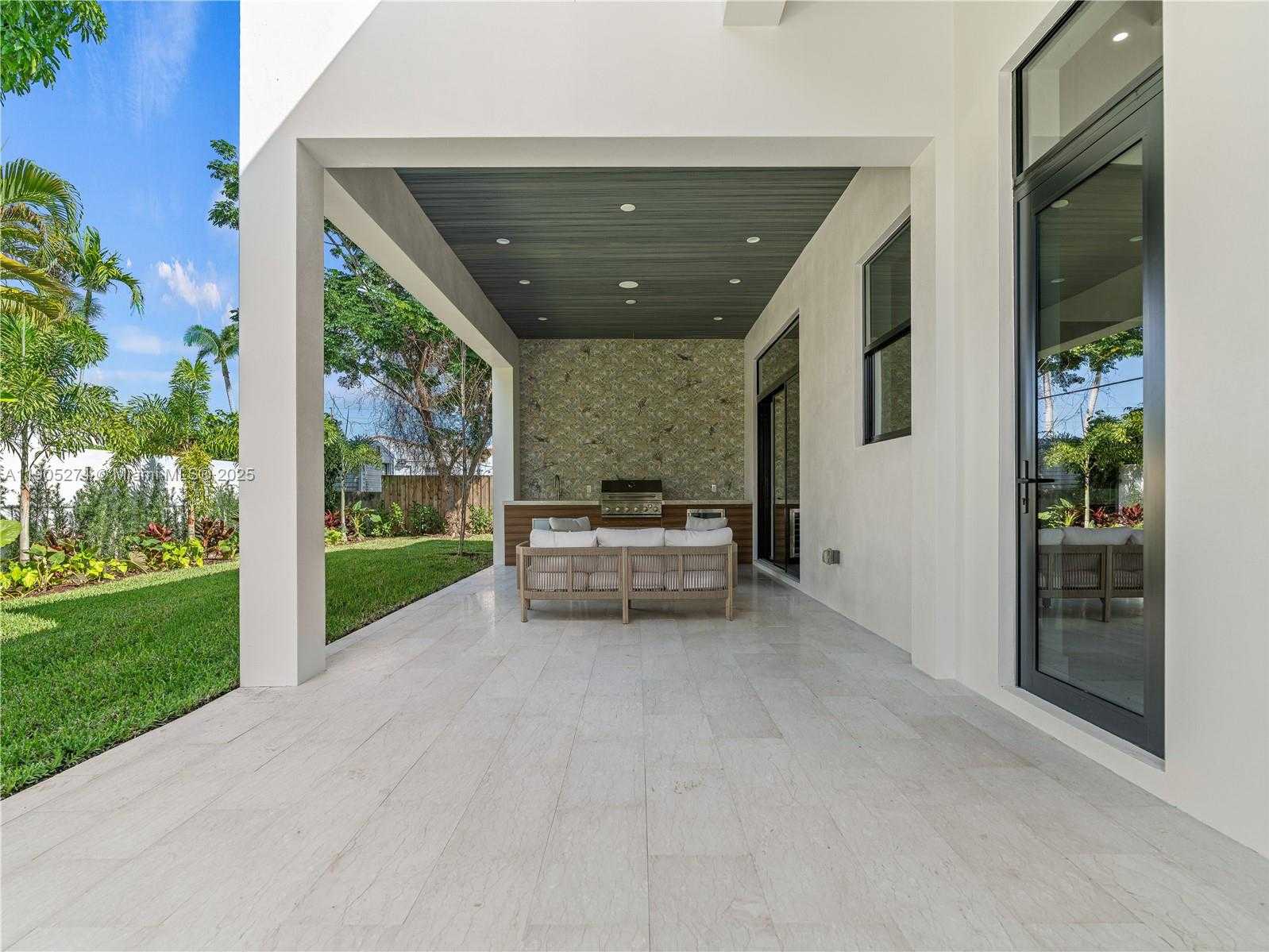 Small Image of 543 NORTH EAST 109TH ST, Miami Number 5