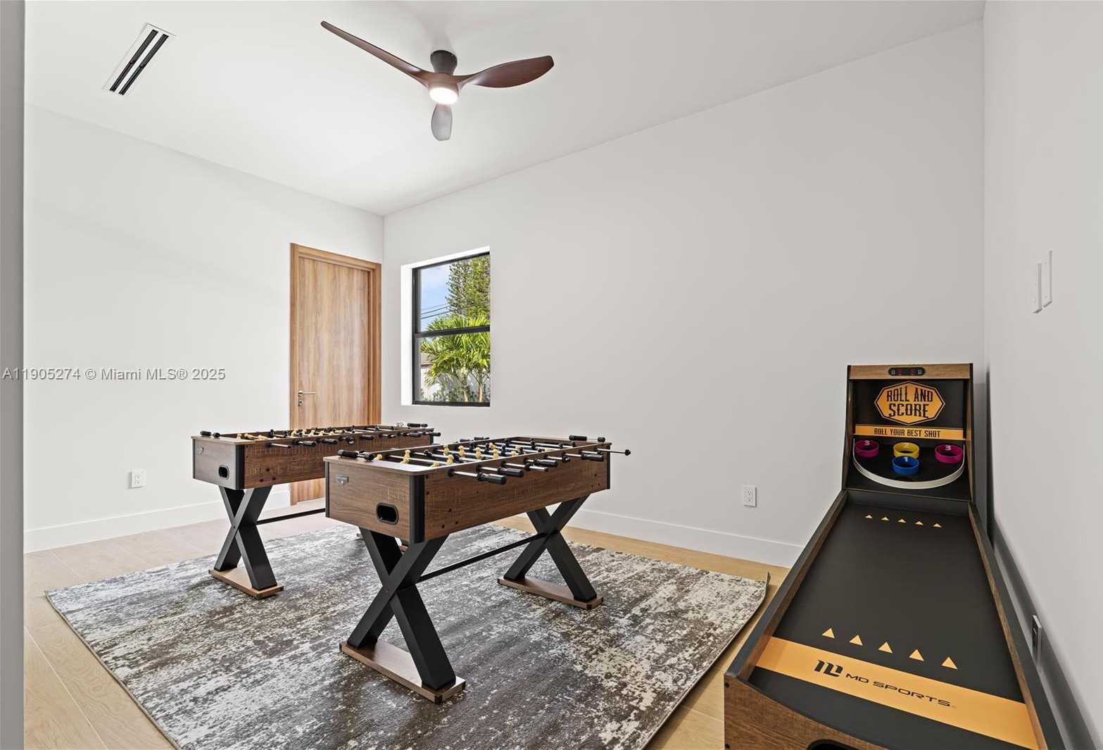 Small Image of 543 NORTH EAST 109TH ST, Miami Number 52