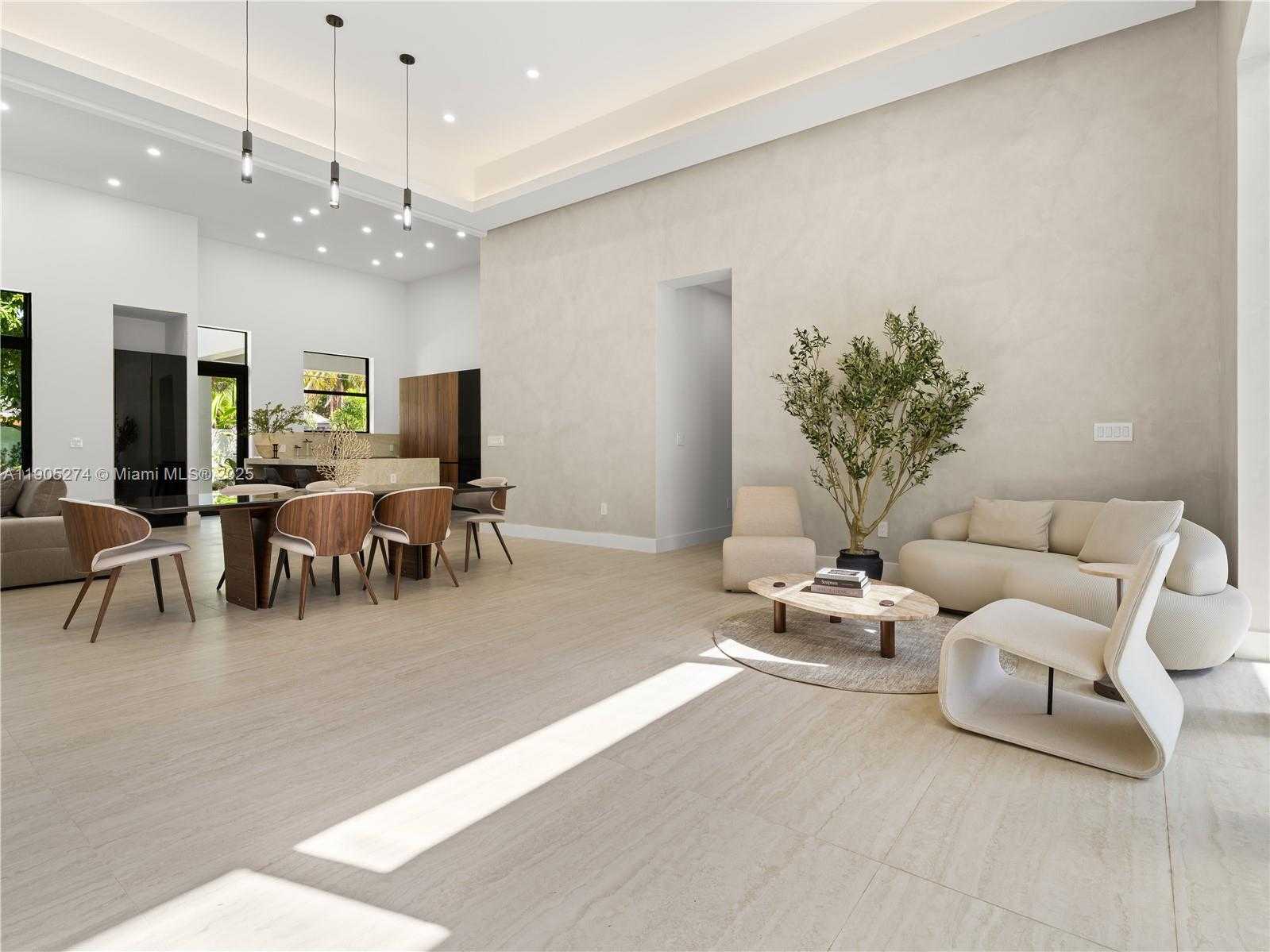 Small Image of 543 NORTH EAST 109TH ST, Miami Number 8