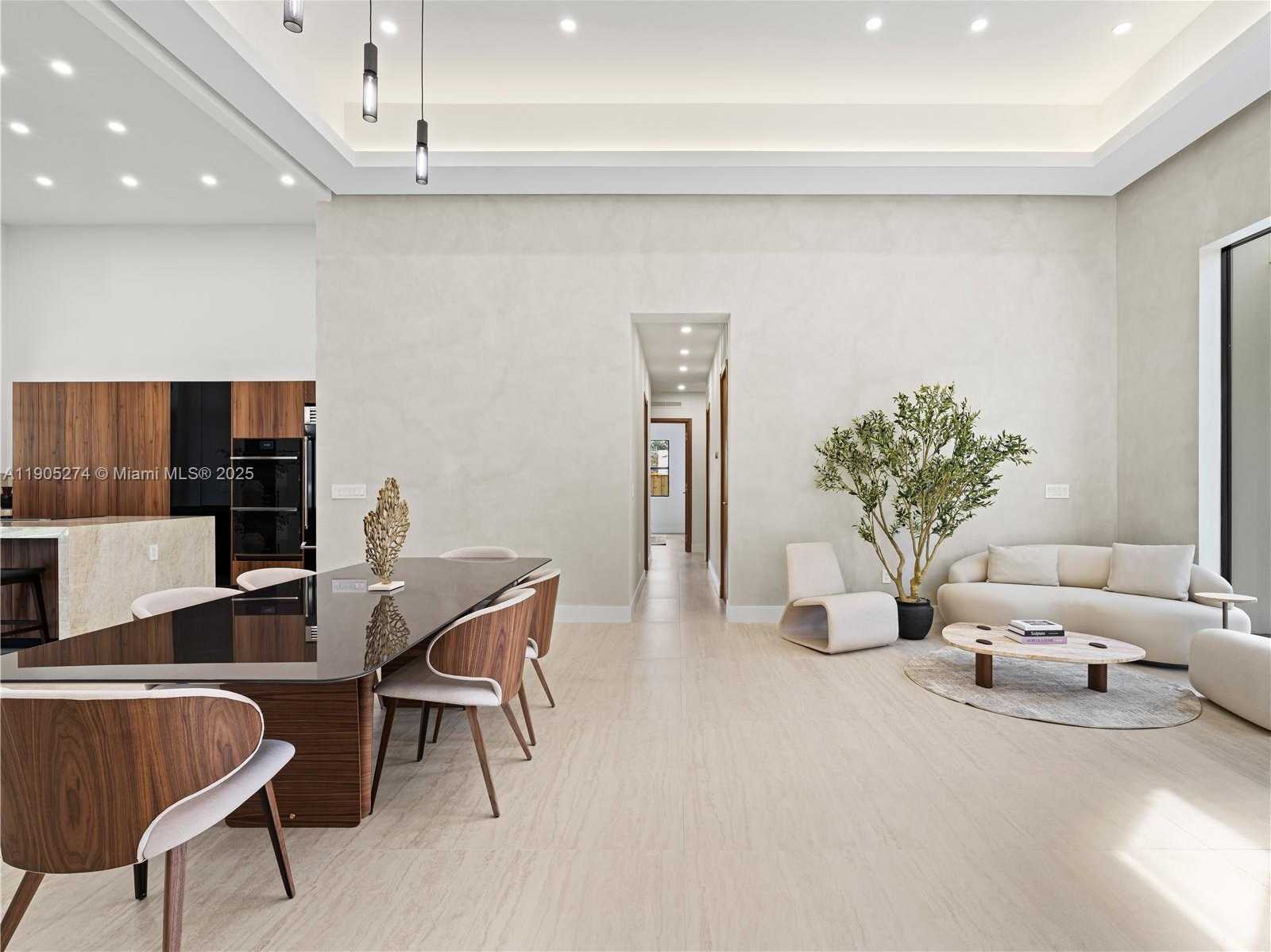 Small Image of 543 NORTH EAST 109TH ST, Miami Number 9