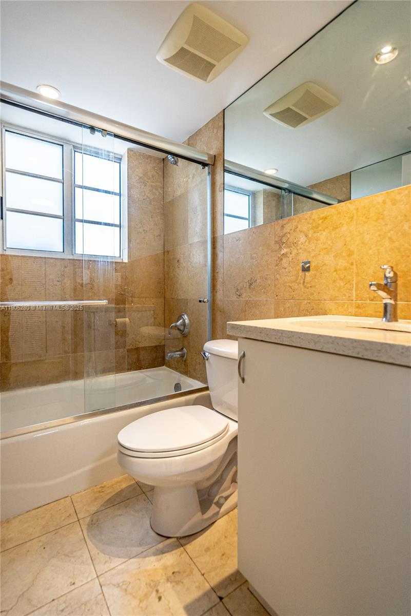 Small Image of 2425 FLAMINGO PL #7, Miami Beach Number 12