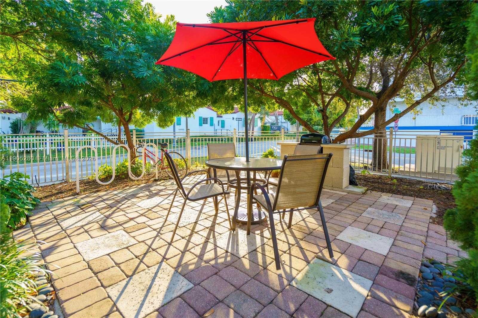 Small Image of 2425 FLAMINGO PL #7, Miami Beach Number 15