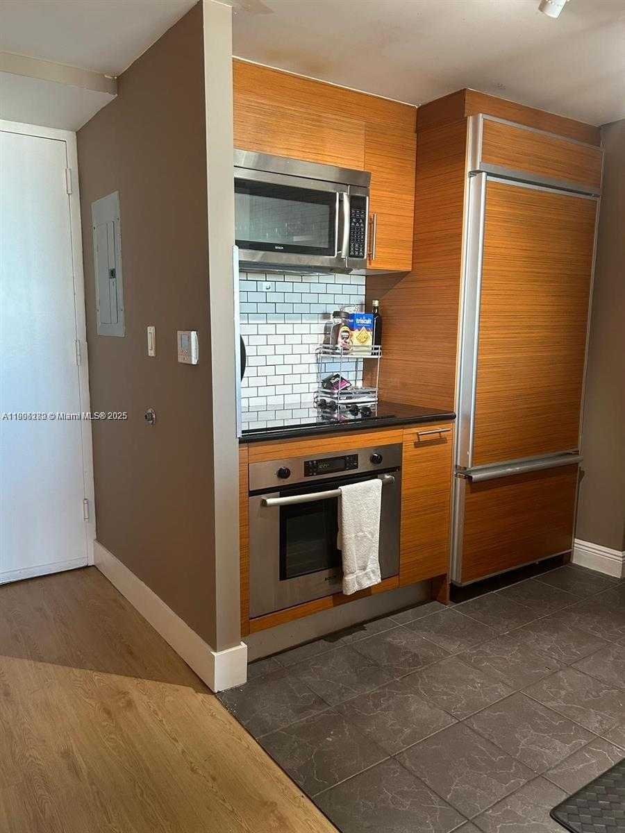 Small Image of 50 BISCAYNE BLVD #4607, Miami Number 24