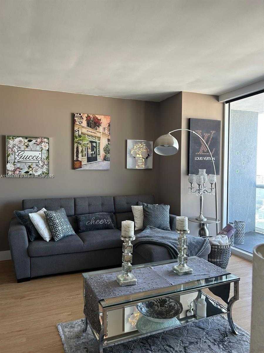 Small Image of 50 BISCAYNE BLVD #4607, Miami Number 9