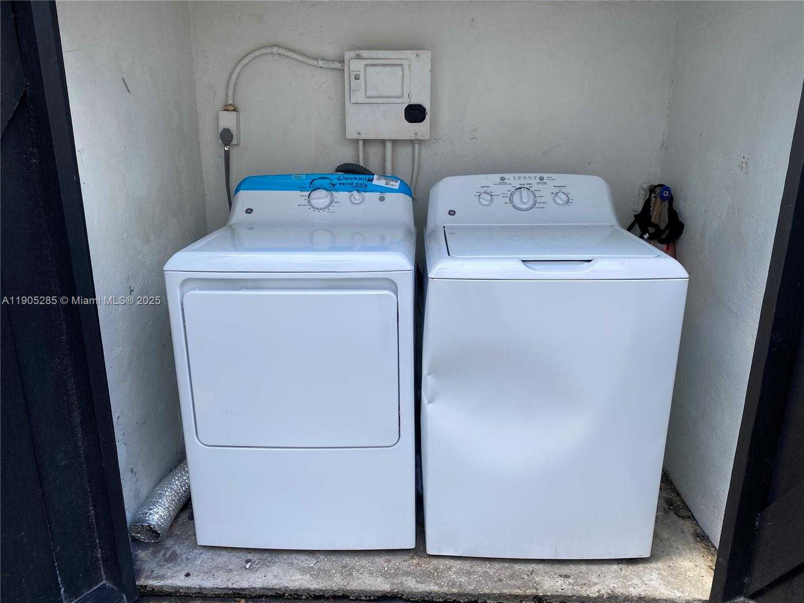 Small Image of 9025 HARDING AVE #1, Surfside Number 20