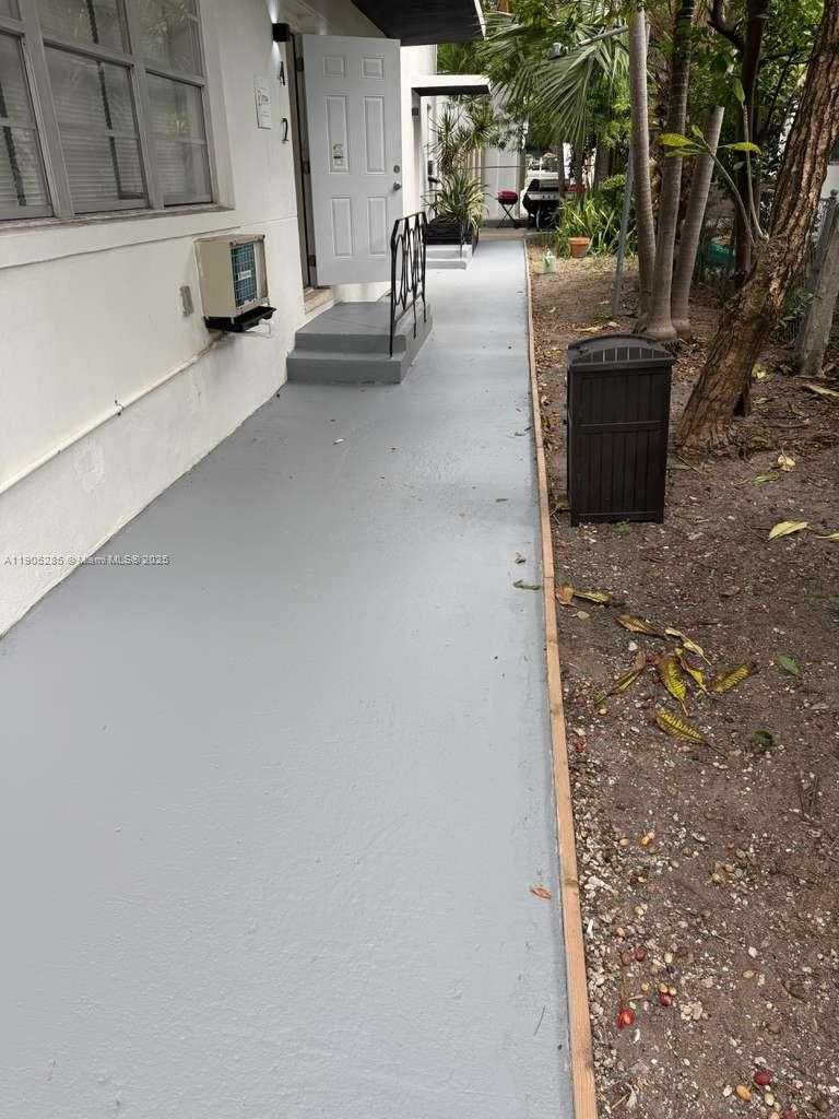 Small Image of 9025 HARDING AVE #1, Surfside Number 24