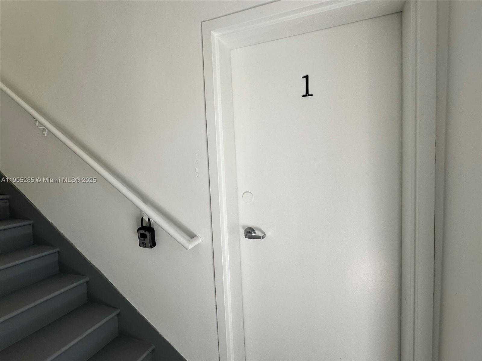 Small Image of 9025 HARDING AVE #1, Surfside Number 4