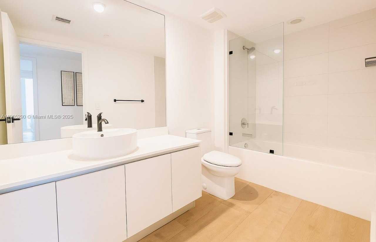 Small Image of 4250 BISCAYNE BLVD #1502, Miami Number 11