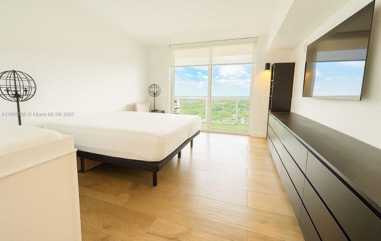 Small Image of 4250 BISCAYNE BLVD #1502, Miami Number 14