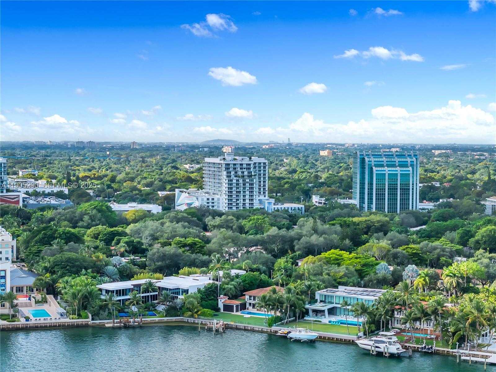 Small Image of 4250 BISCAYNE BLVD #1502, Miami Number 31