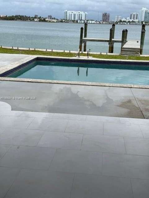 Small Image of 1101 SOUTH SHORE DR, Miami Beach Number 2