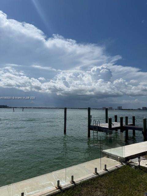 Small Image of 1101 SOUTH SHORE DR, Miami Beach Number 6