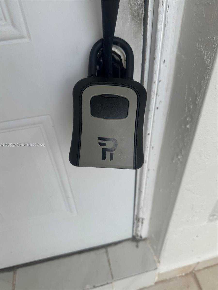 Small Image of 1150 SOUTH WEST 154TH AVE, Miami Number 24