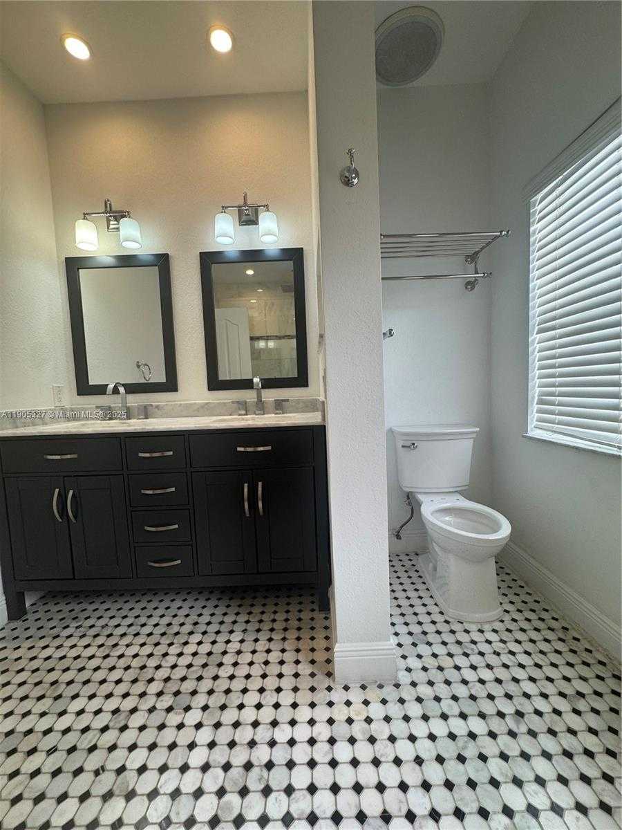 Small Image of 1150 SOUTH WEST 154TH AVE, Miami Number 6