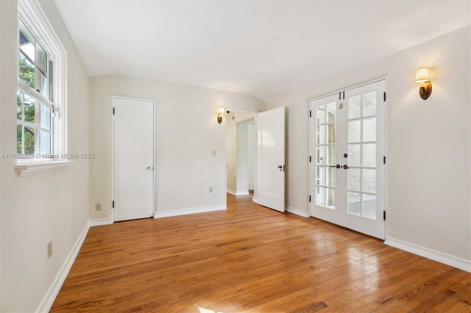 Small Image of 1231 FERDINAND ST, Coral Gables Number 10