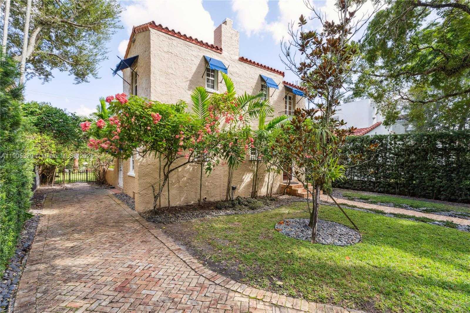 Small Image of 1231 FERDINAND ST, Coral Gables Number 18
