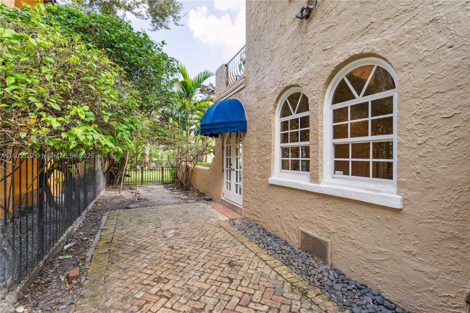 Small Image of 1231 FERDINAND ST, Coral Gables Number 19