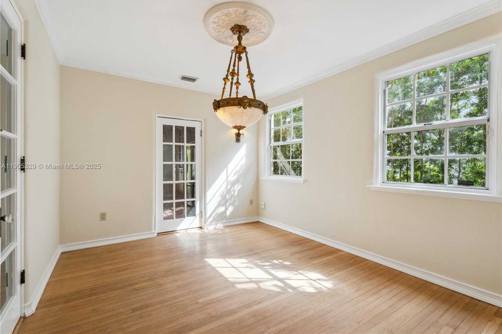 Small Image of 1231 FERDINAND ST, Coral Gables Number 6