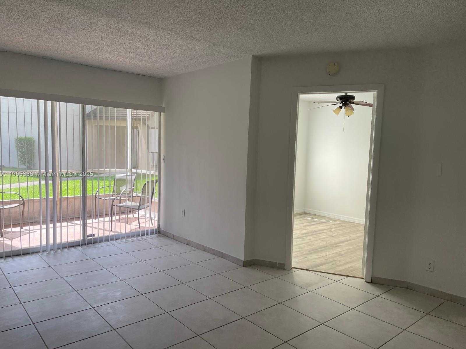 Small Image of 13942 SOUTH WEST 91ST TER #13942, Miami Number 7