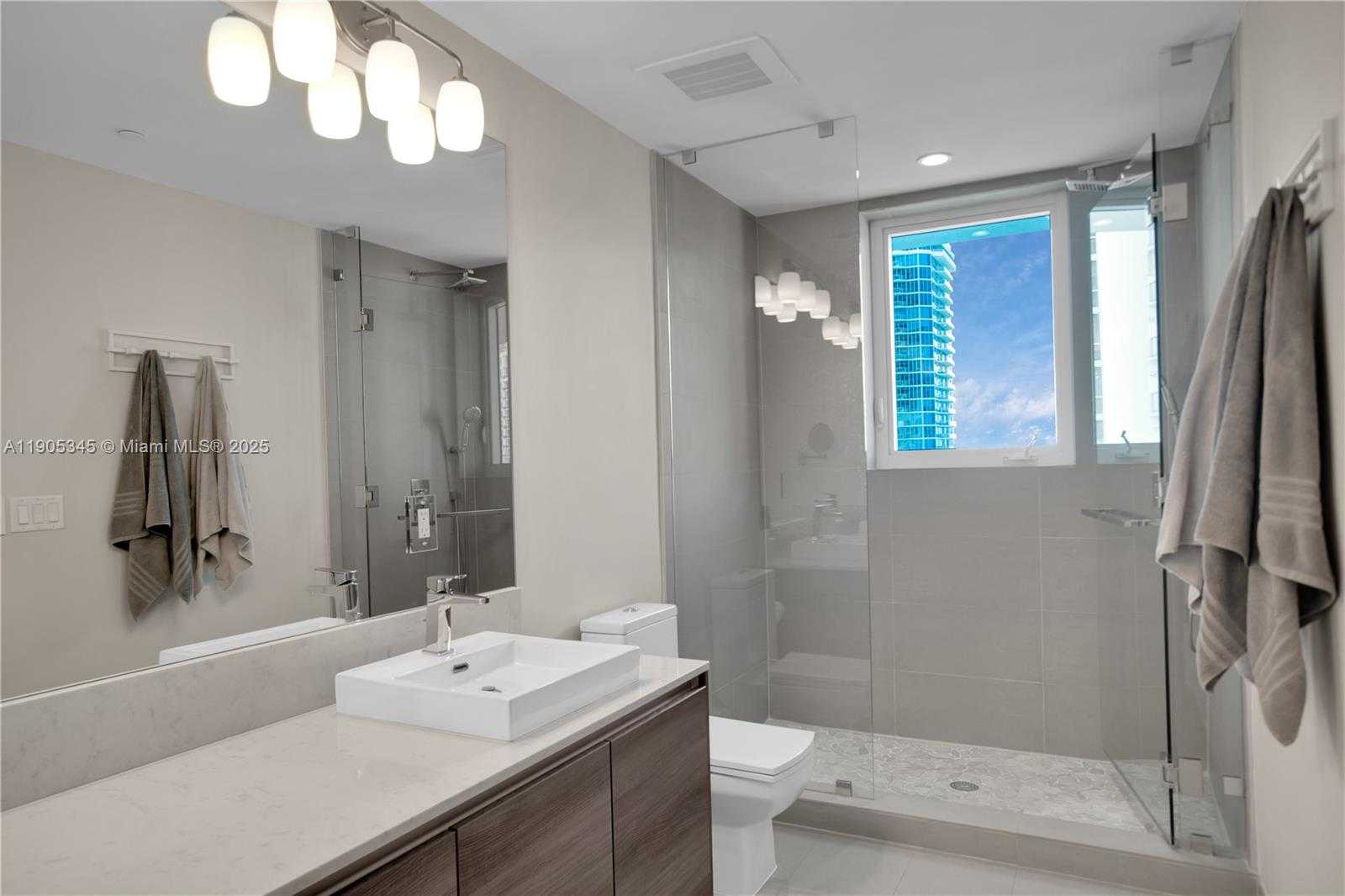 Small Image of 1080 BRICKELL AVE #3106, Miami Number 16