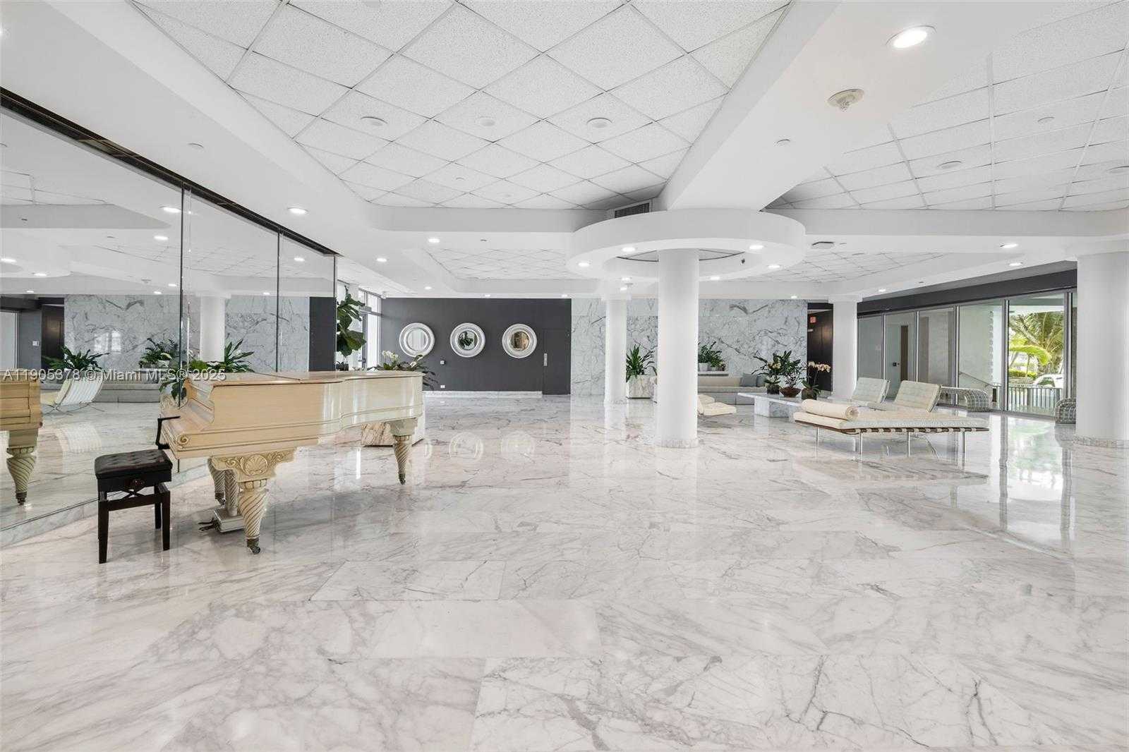 Small Image of 5055 COLLINS AVE #2J, Miami Beach Number 18